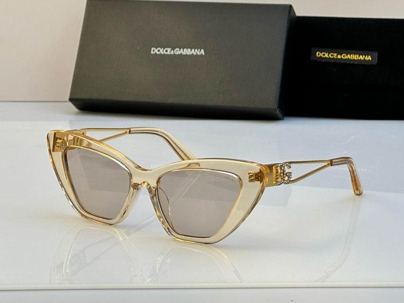 D&G Sunglasses 220